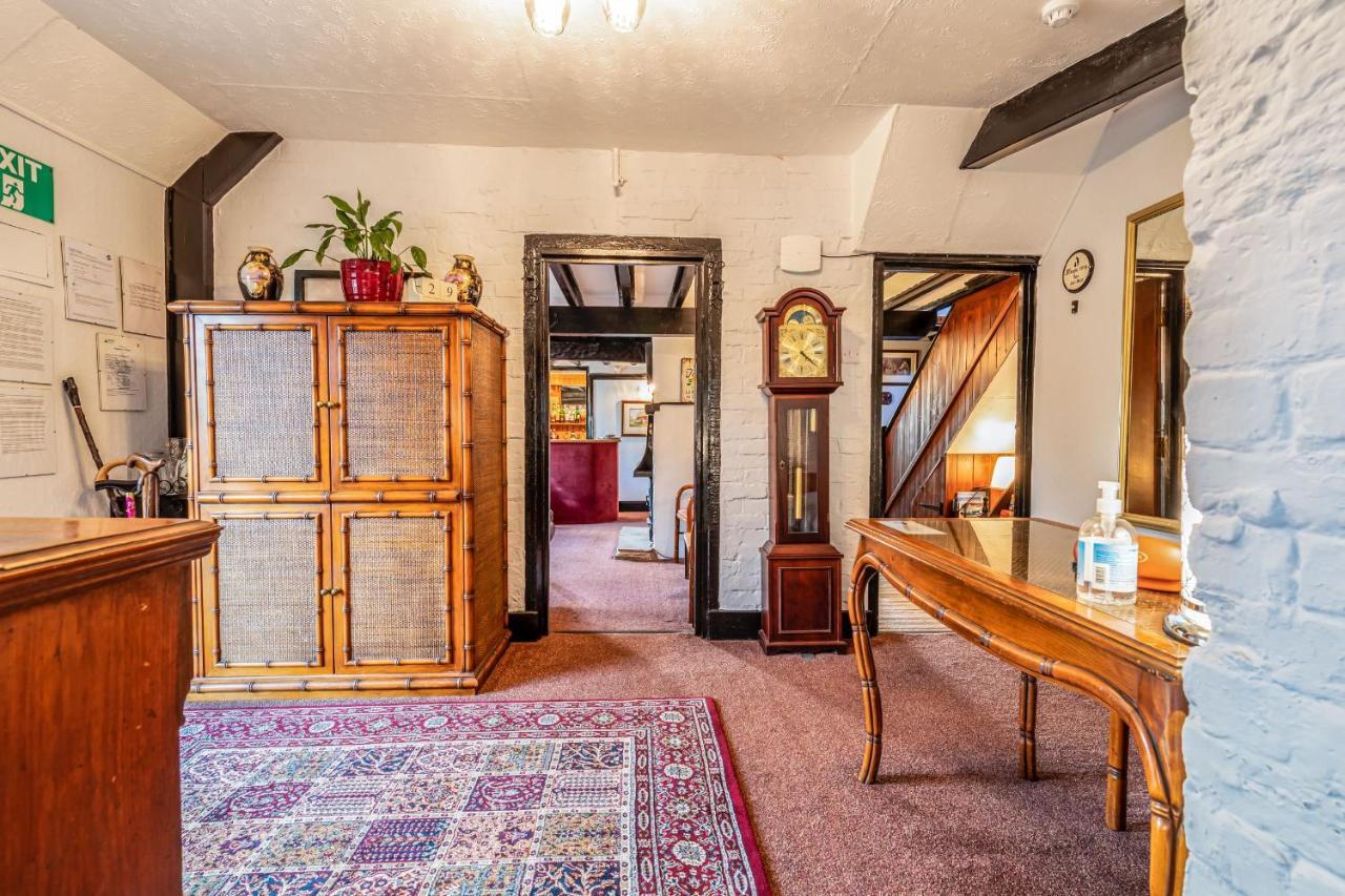 The Olde Forge Hotel Хейлшем Экстерьер фото