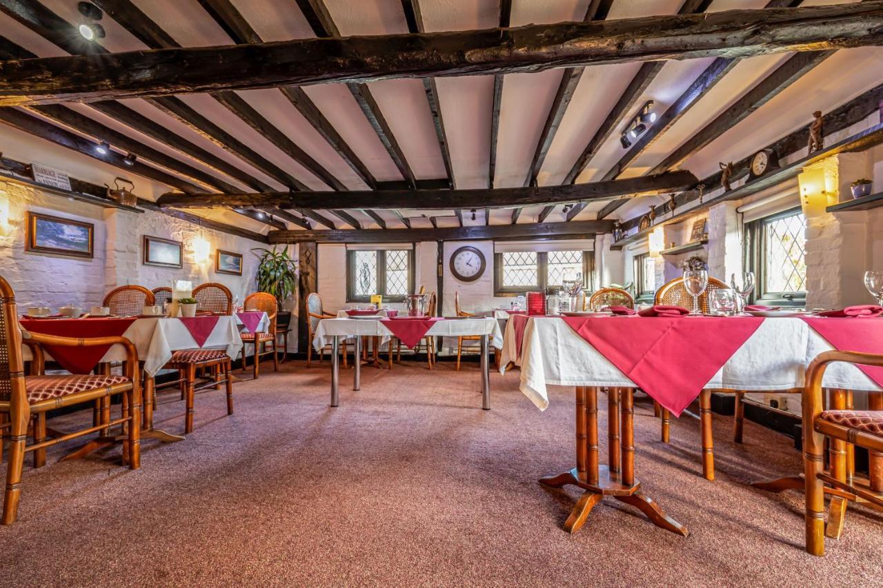 The Olde Forge Hotel Хейлшем Экстерьер фото